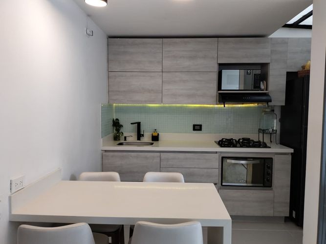 Apartamento en venta en El Poblado, Medellín · foto 4 de 18