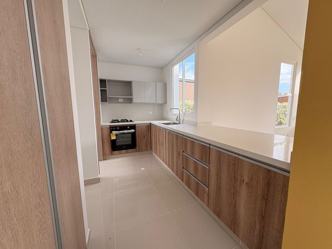 Casa de 3 alcobas en venta en Ciudad Country, Jamundí, 183 m² · foto 10 de 18