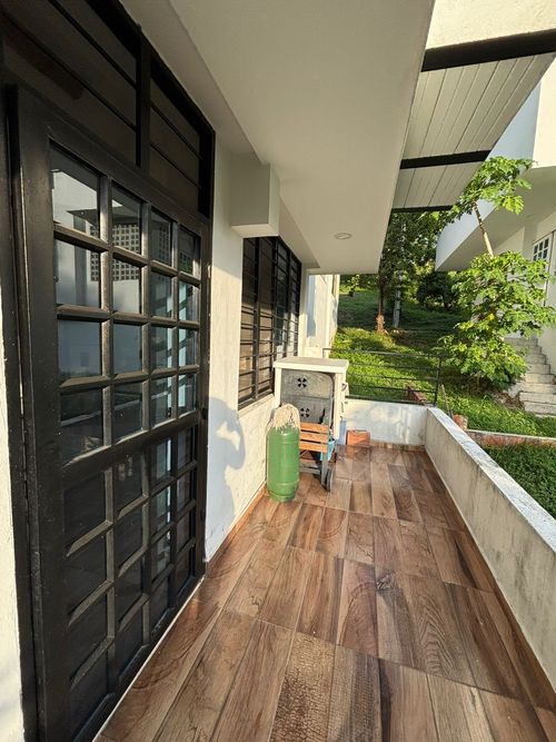 Casa de 5 alcobas en venta en Ricaurte, 266 m² · foto 9 de 24