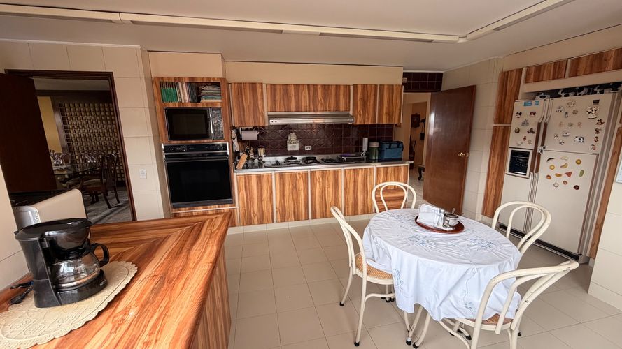 Apartamento de 5 alcobas en venta en Recodo Del Country, Bogotá, 500 m² · foto 13 de 24