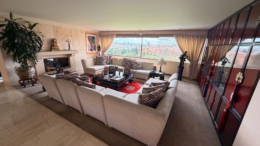 Apartamento de 5 alcobas en venta en Recodo Del Country, Bogotá, 500 m² · foto 6 de 24
