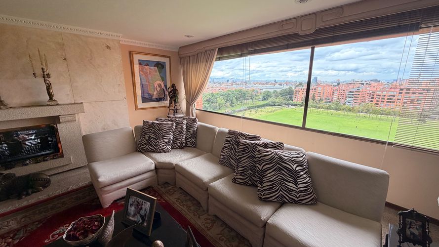 Apartamento de 5 alcobas en venta en Recodo Del Country, Bogotá, 500 m² · foto 7 de 24
