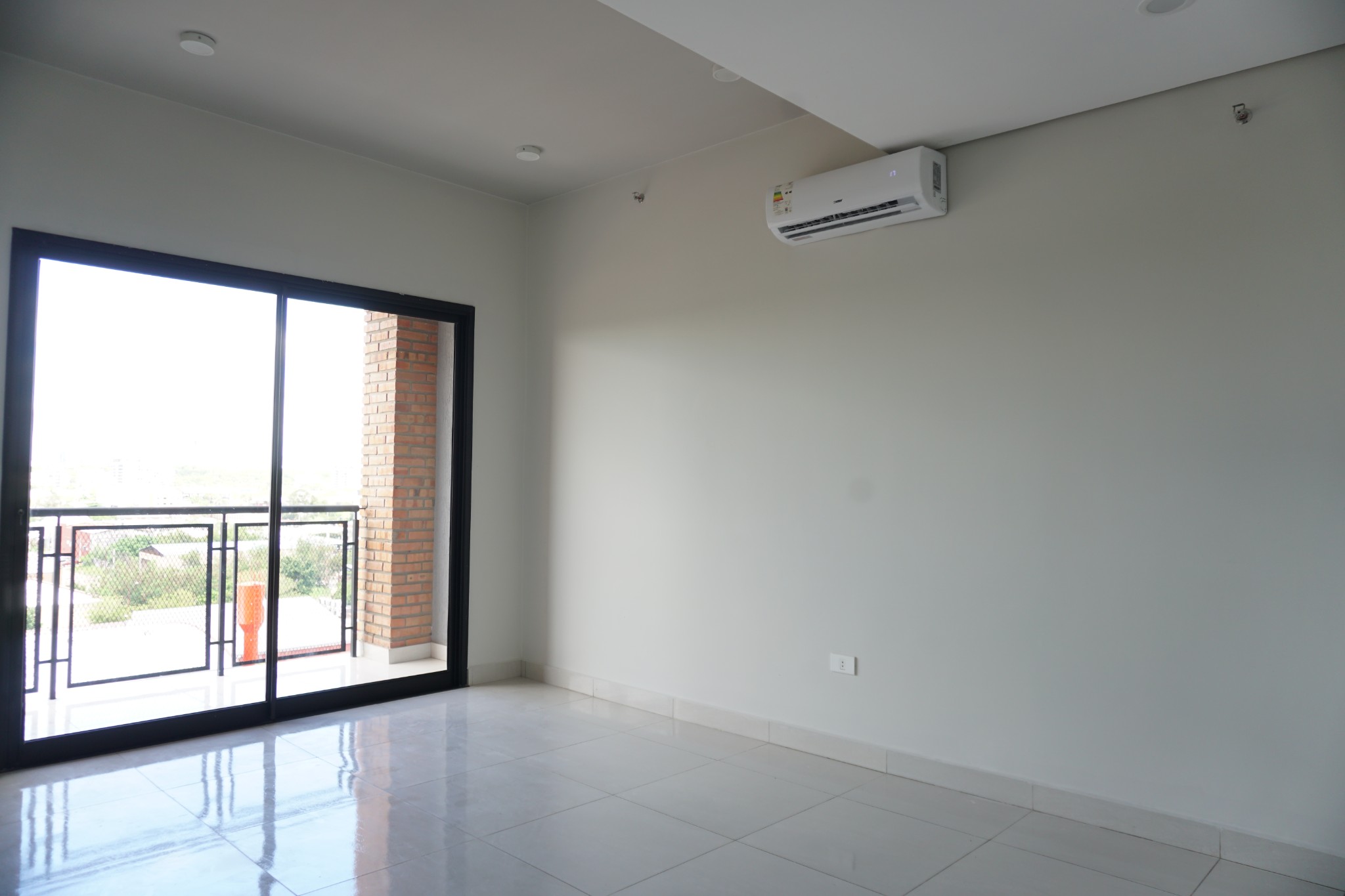 Exclusivo Departamento de 1 Dormitorio con Cochera en el Prestigioso Barrio Ytay: ¡Tu Oportunidad de Inversión!