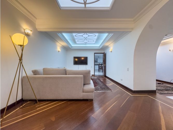 Casa de 3 alcobas en venta en Santa Barbara, Bogotá, 540 m² · foto 11 de 24