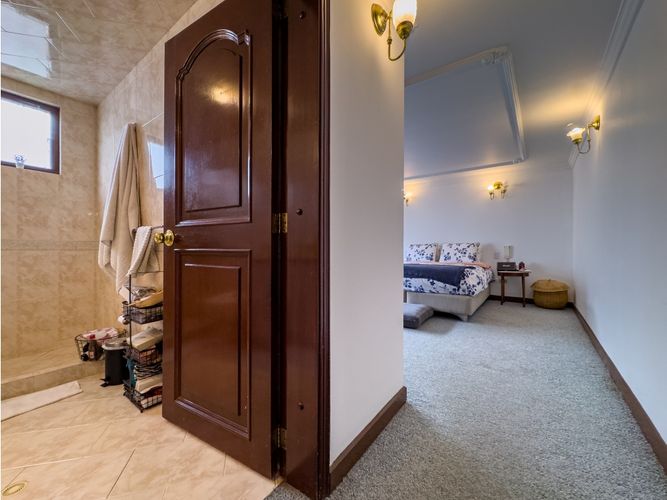Casa de 3 alcobas en venta en Santa Barbara, Bogotá, 540 m² · foto 19 de 24