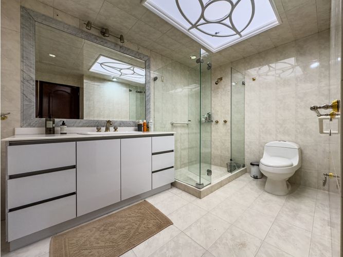 Casa de 3 alcobas en venta en Santa Barbara, Bogotá, 540 m² · foto 22 de 24