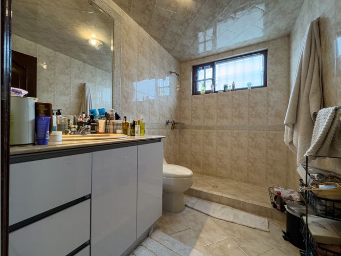 Casa de 3 alcobas en venta en Santa Barbara, Bogotá, 540 m² · foto 24 de 24