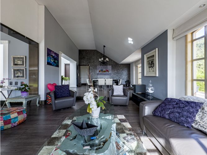 Casa de 3 alcobas en venta en Bella Suiza, Bogotá, 700 m² · foto 7 de 24
