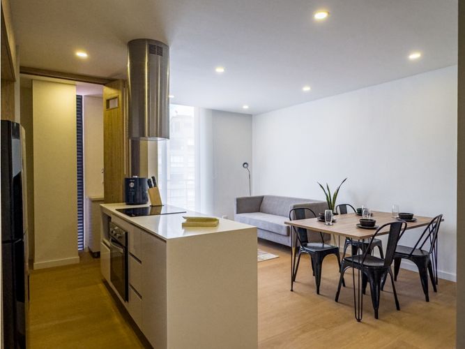Apartamento de 2 alcobas en venta en Santa Barbara, Bogotá, 78 m² · foto 6 de 23