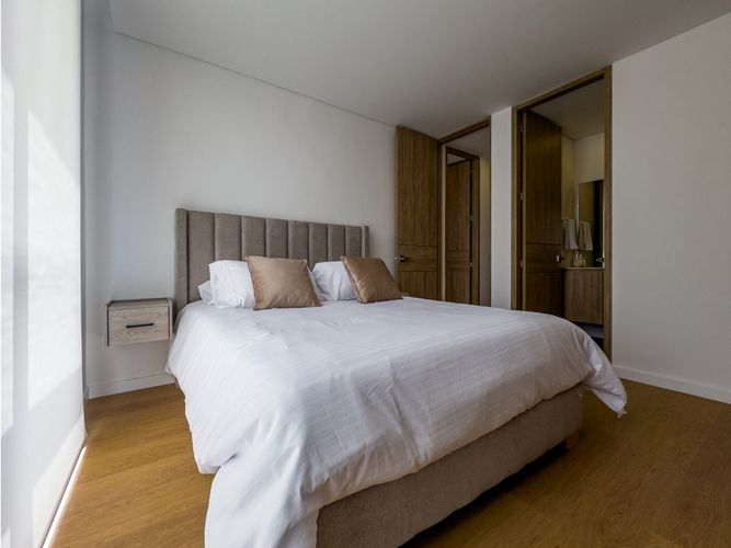 Apartamento de 2 alcobas en venta en Santa Barbara, Bogotá, 78 m² · foto 16 de 23