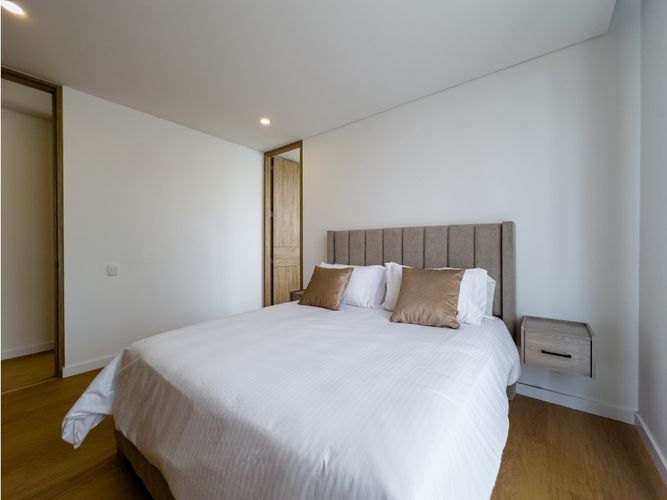 Apartamento de 2 alcobas en venta en Santa Barbara, Bogotá, 78 m² · foto 18 de 23