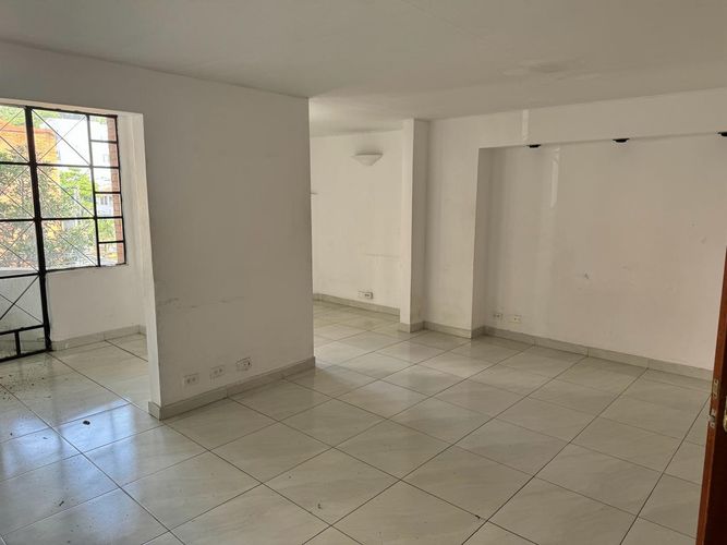 Casa de 7 alcobas en venta en Cristales, Cali, 1200 m² · foto 19 de 23