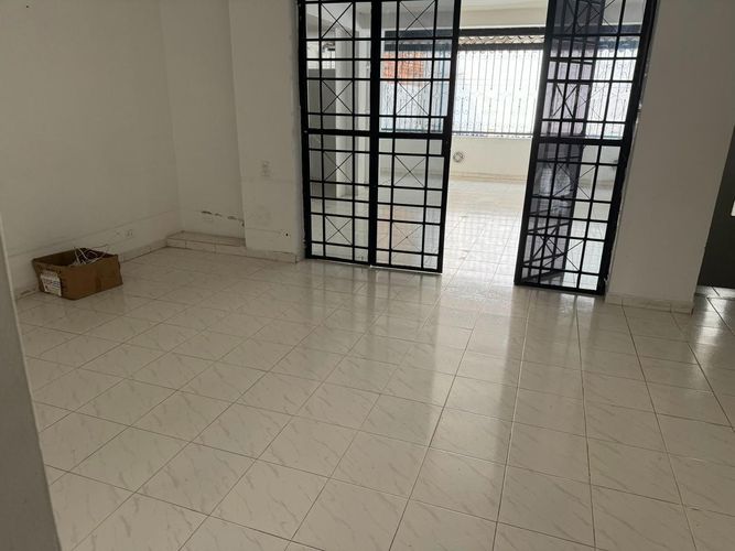 Casa de 7 alcobas en venta en Cristales, Cali, 1200 m² · foto 20 de 23