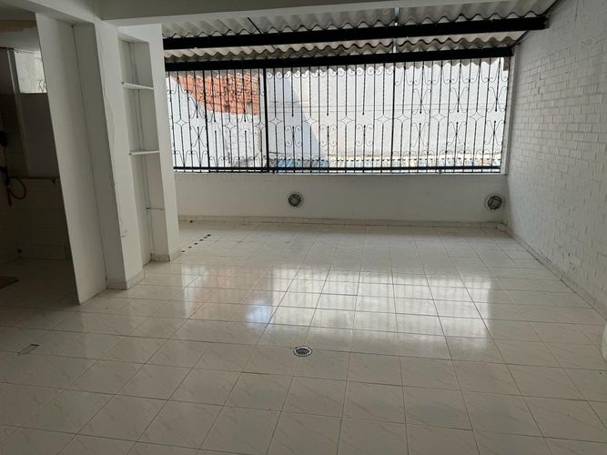 Casa de 7 alcobas en venta en Cristales, Cali, 1200 m² · foto 23 de 23