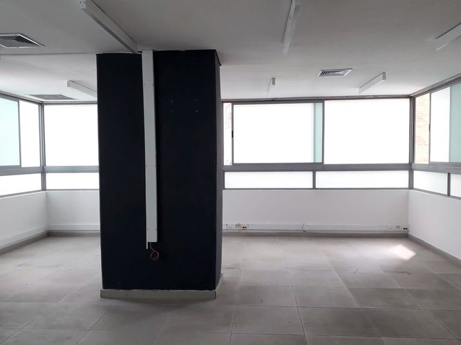 Oficina en venta en Entreamigos, Sabaneta, 52 m² · foto 2 de 9