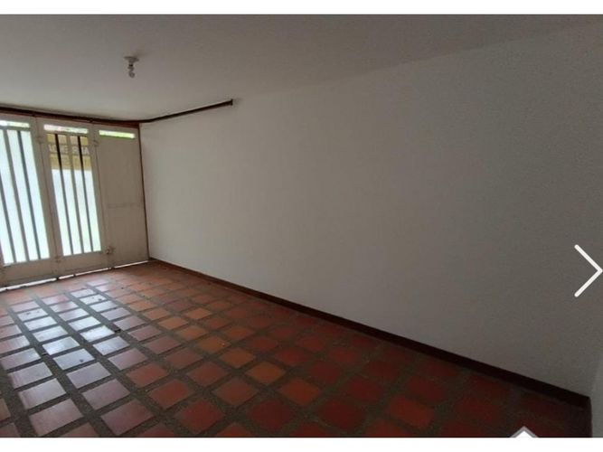 Casa de 5 alcobas en venta en Simon Bolivar, Medellín, 250 m² · foto 13 de 14