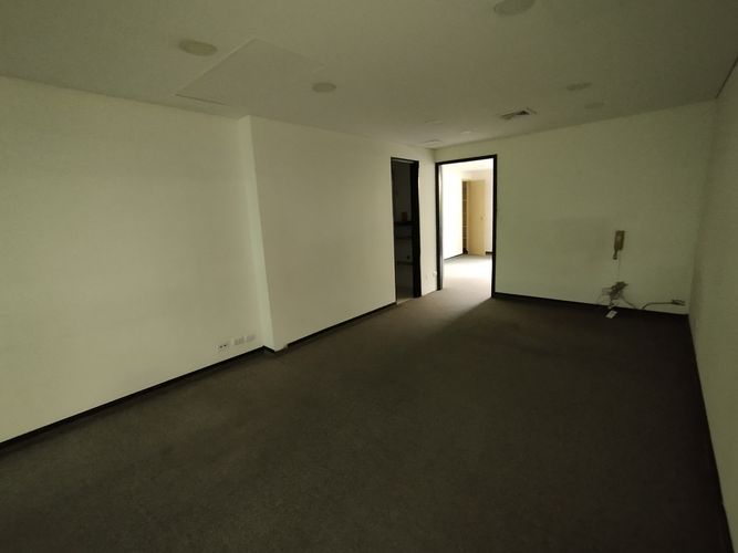 Oficina en arriendo en El Poblado, Medellín, 100 m² · foto 4 de 7