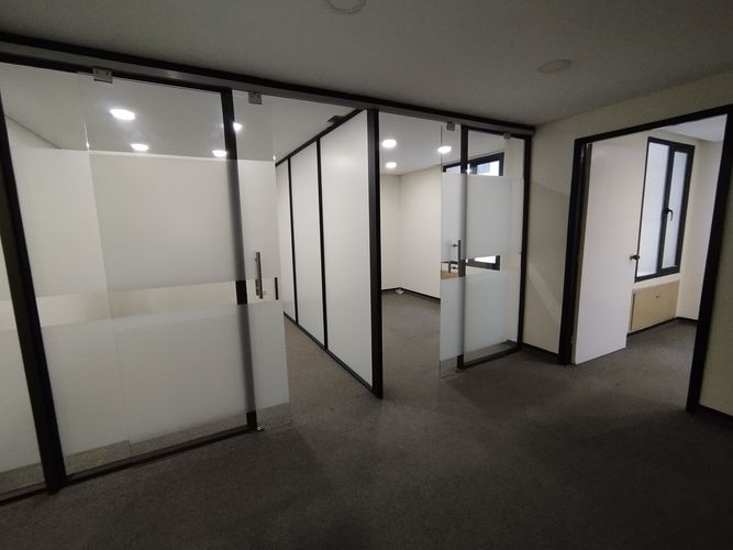 Oficina en arriendo en El Poblado, Medellín, 100 m² · foto 5 de 7