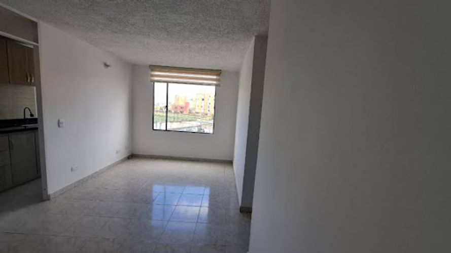 Apartamento de 3 alcobas en venta en Tejares, Soacha, 46 m² · foto 6 de 21