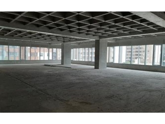 Oficina en arriendo en Ciudad Del Río, Medellín, 470 m² · foto 2 de 3
