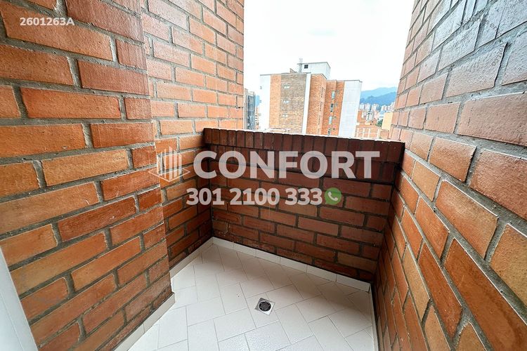 Apartamento de 2 alcobas en arriendo en Laureles, Medellín, 90 m² · foto 12 de 16