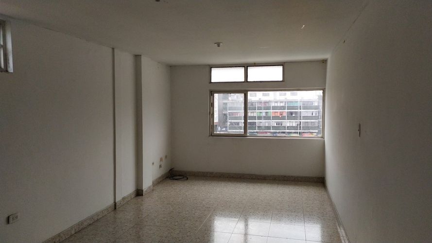 Edificio en venta en El Centro, Manizales, 751 m² · foto 12 de 24