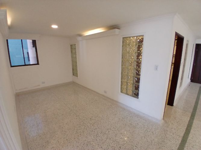 Apartamento en venta en Altos Del Prado, Barranquilla · foto 3 de 21