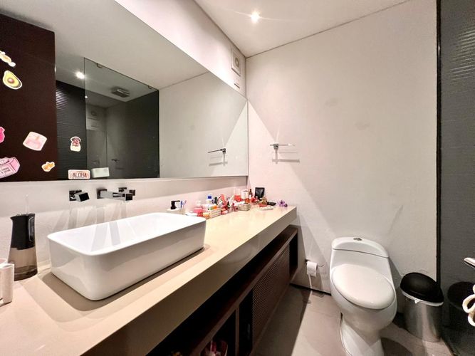 Apartamento de 3 alcobas en venta en Los Rosales, Bogotá, 277 m² · foto 15 de 24
