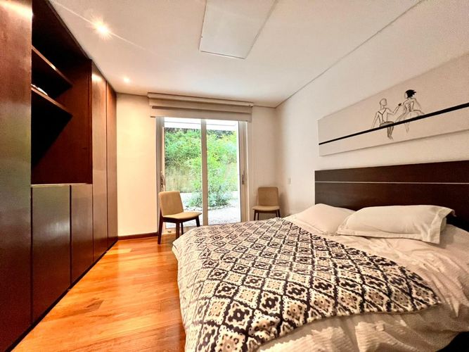 Apartamento de 3 alcobas en venta en Los Rosales, Bogotá, 277 m² · foto 13 de 24