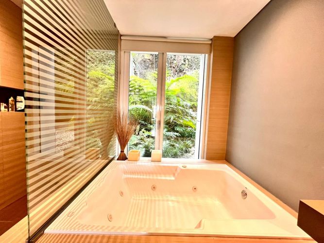 Apartamento de 3 alcobas en venta en Los Rosales, Bogotá, 277 m² · foto 12 de 24