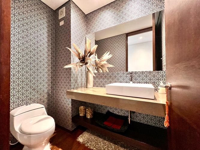 Apartamento de 3 alcobas en venta en Los Rosales, Bogotá, 277 m² · foto 16 de 24
