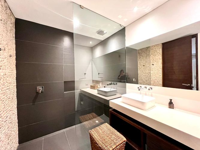 Apartamento de 3 alcobas en venta en Los Rosales, Bogotá, 277 m² · foto 14 de 24