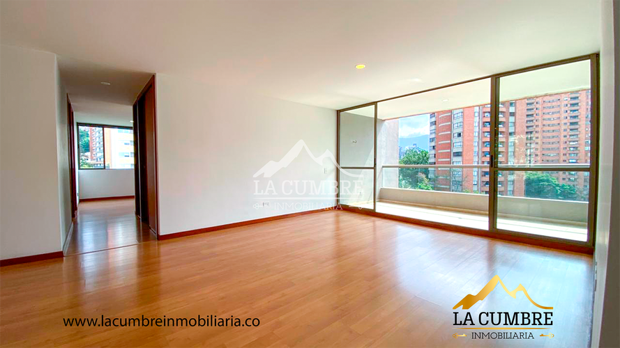 Apartamento de 3 alcobas en arriendo en Los Balsos, Medellín, 125 m² · foto 2 de 15