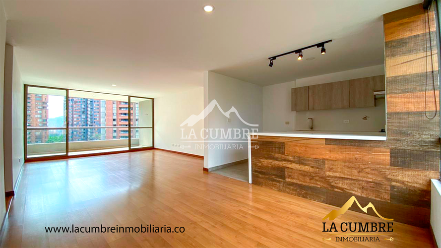 Apartamento de 3 alcobas en arriendo en Los Balsos, Medellín, 125 m² · foto 3 de 15