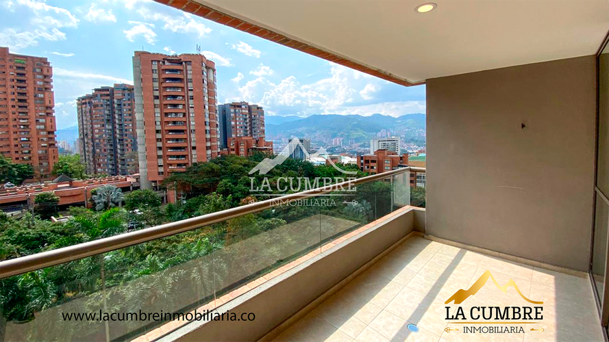 Apartamento de 3 alcobas en arriendo en Los Balsos, Medellín, 125 m² · foto 6 de 15