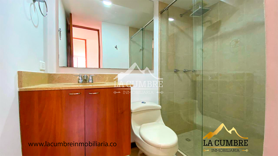 Apartamento de 3 alcobas en arriendo en Los Balsos, Medellín, 125 m² · foto 8 de 15