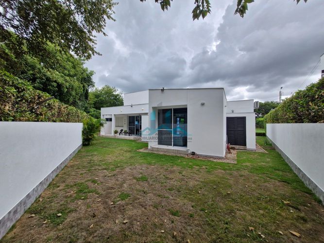 Casa de 3 alcobas en venta en Agua Blanca, Girardot, 610 m² · foto 17 de 19