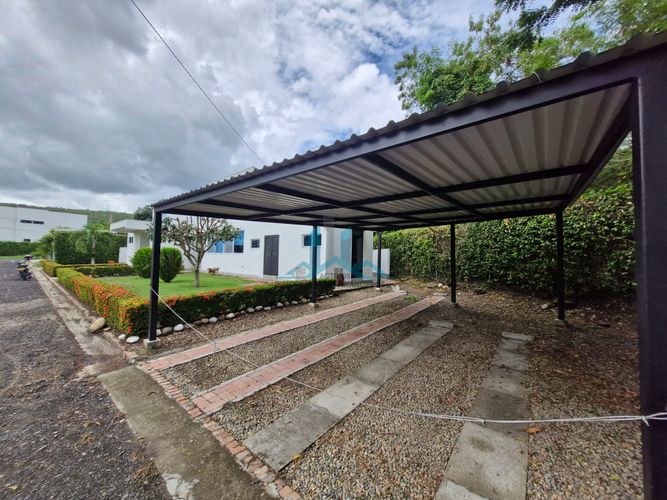 Casa de 3 alcobas en venta en Agua Blanca, Girardot, 610 m² · foto 14 de 19