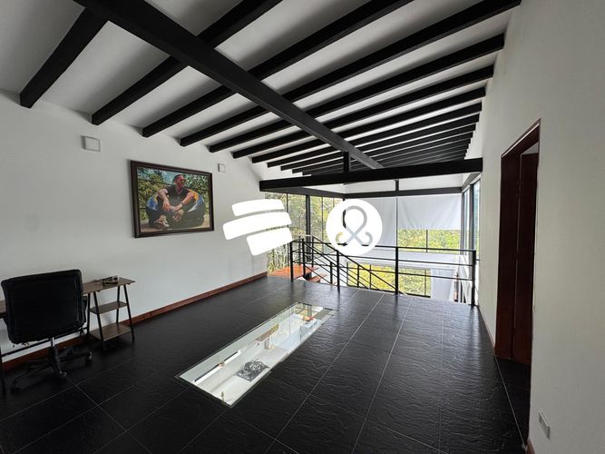 Casa de 7 alcobas en venta en Cuatro Esquinas, Rionegro · foto 5 de 18