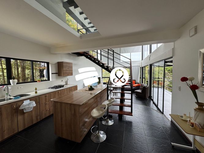Casa de 7 alcobas en venta en Cuatro Esquinas, Rionegro · foto 7 de 18