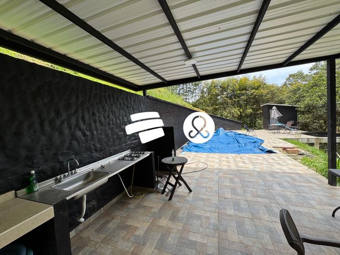 Casa de 7 alcobas en venta en Cuatro Esquinas, Rionegro · foto 13 de 18
