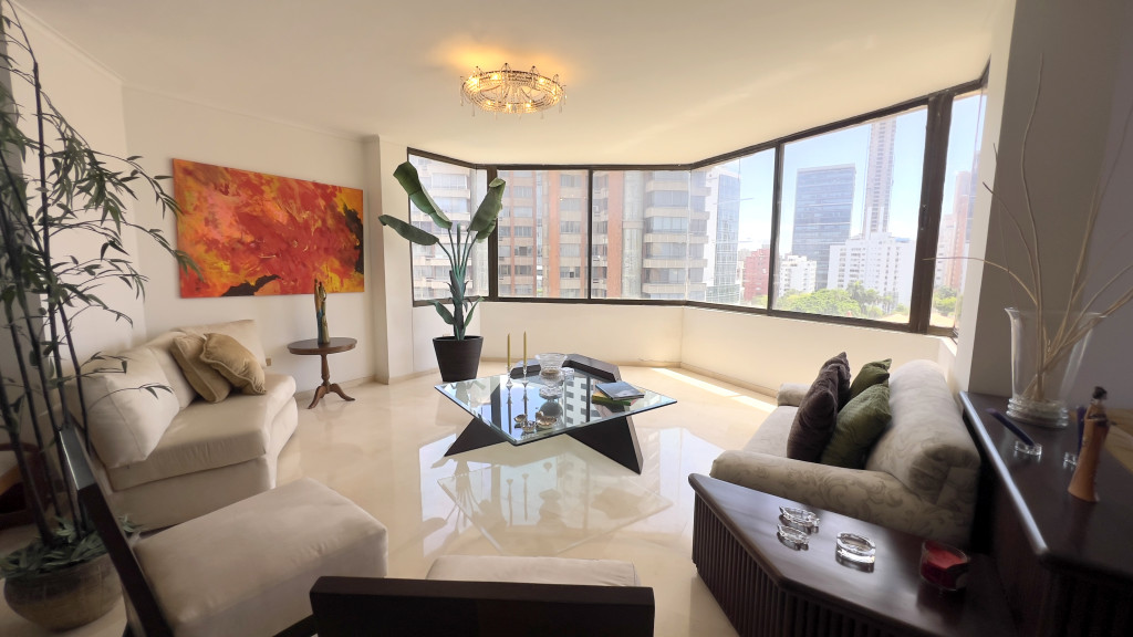 Departamento en alquiler bajo precio de mercado en Altos del prado