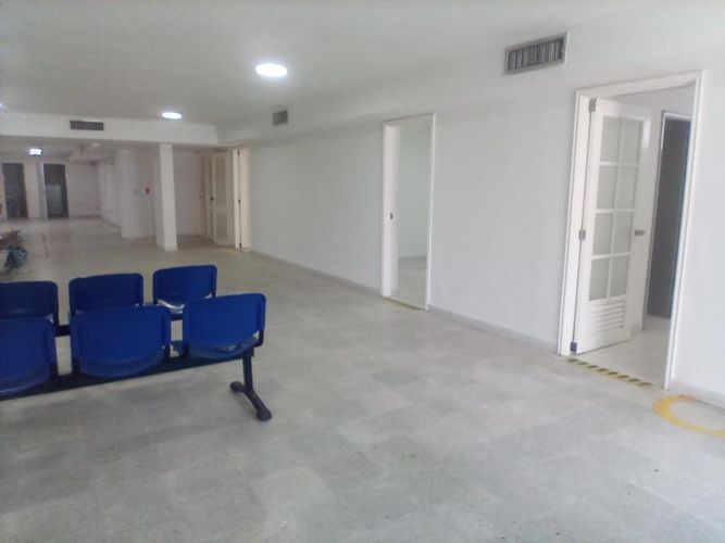 Local en arriendo en San Vicente, Barranquilla, 915 m² · foto 7 de 11