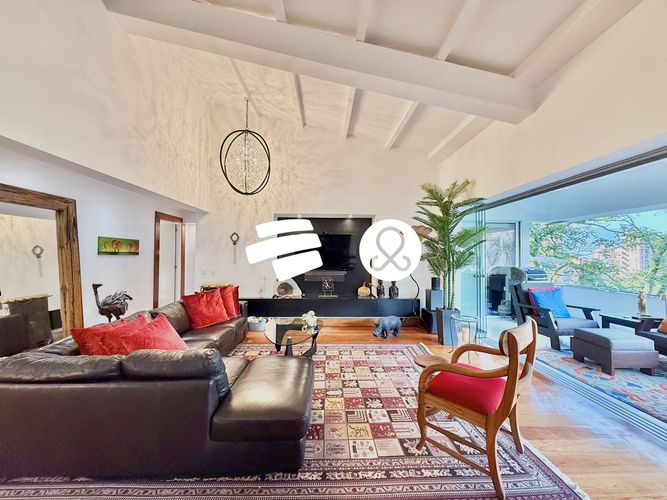 Casa de 3 alcobas en venta en Alejandría, Medellín, 220 m² · foto 2 de 13