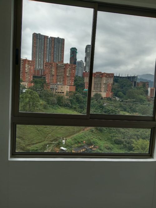 Apartamento de 3 alcobas en venta en Las Lomitas, Sabaneta, 64 m² · foto 4 de 16