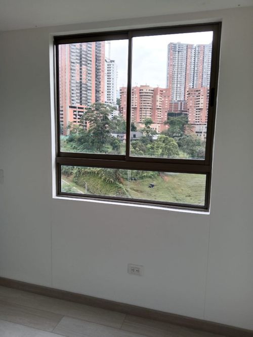 Apartamento de 3 alcobas en venta en Las Lomitas, Sabaneta, 64 m² · foto 10 de 16