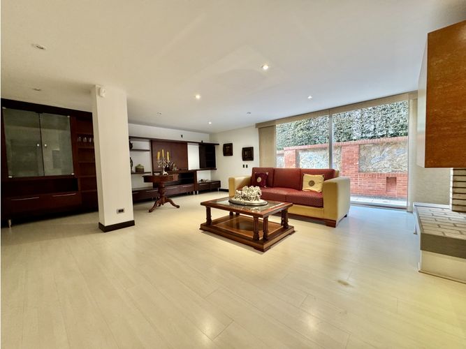 Casa de 6 alcobas en venta en Aposentos, Chía, 720 m² · foto 4 de 24