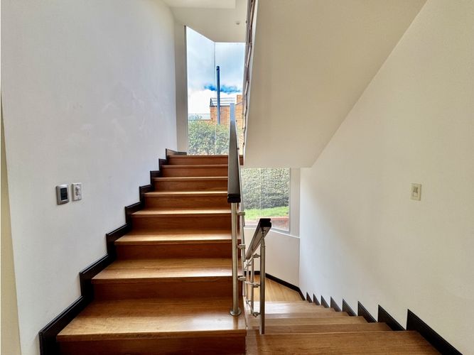Casa de 6 alcobas en venta en Aposentos, Chía, 720 m² · foto 8 de 24