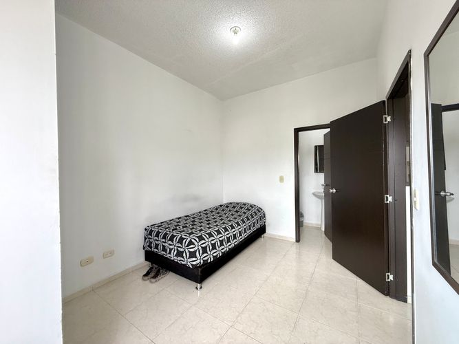 Apartaestudio en venta en Bosques De Santa Elena, Pereira, 37 m² · foto 7 de 10