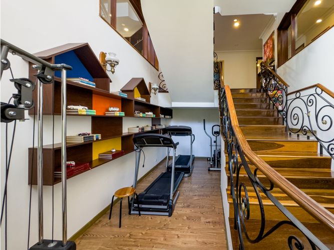 Casa de 4 alcobas en venta en Cedritos, Bogotá, 1338 m² · foto 7 de 24